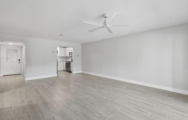 Building Photo - 6300 Flotilla Dr Unit 71