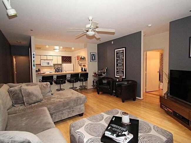 234 N Broadway