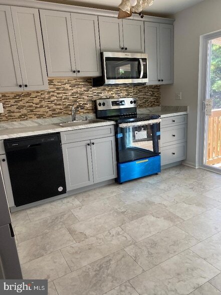 Photo - 812 Tilghman Dr