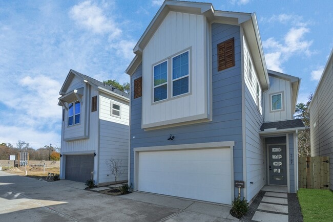 Building Photo - 778 W Tidwell Rd