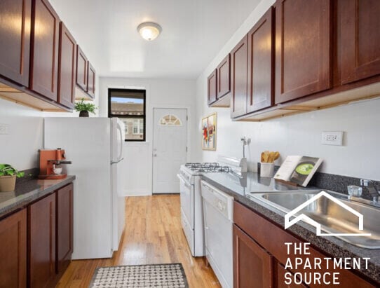 Building Photo - 830 W Waveland Ave Unit 3 Rental