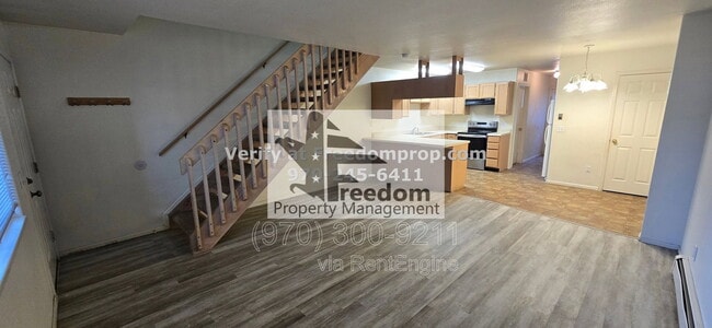 Photo - 2150 College Pl