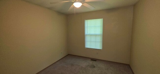 Photo - Nice 3 bedroom 2 bathroom for $1295! Close to MSU