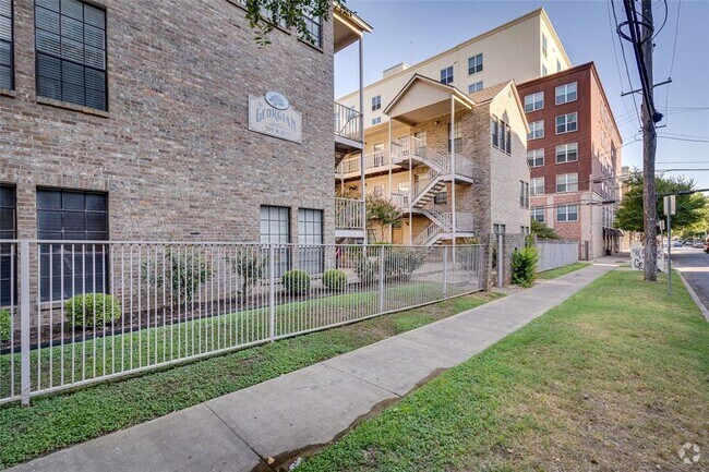Building Photo - 715 W 22 1/2 St Unit 205 Rental