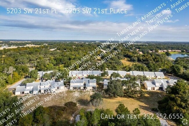 Building Photo - 5203 SW 21st Pl Unit 5203 SW 21st Place