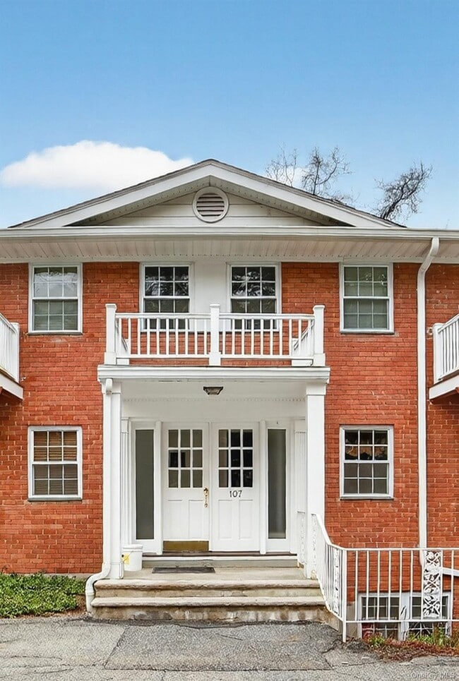 Photo - 107 Nottingham Rd Unidad D