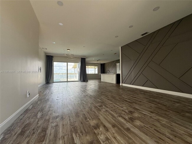 Photo - 18335 NW 12th St