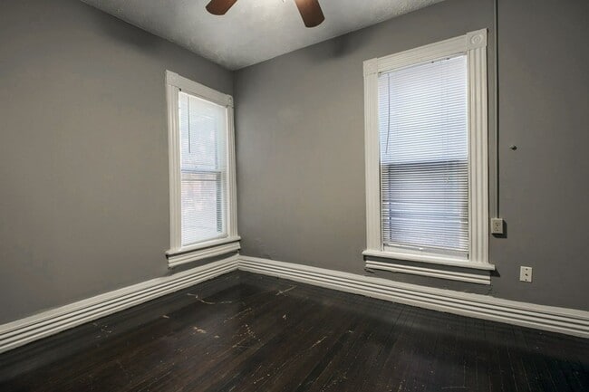 Photo - Wilber Ave 226-228 MLR Unit 228