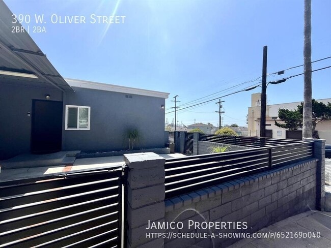 Photo - 390 W Oliver St