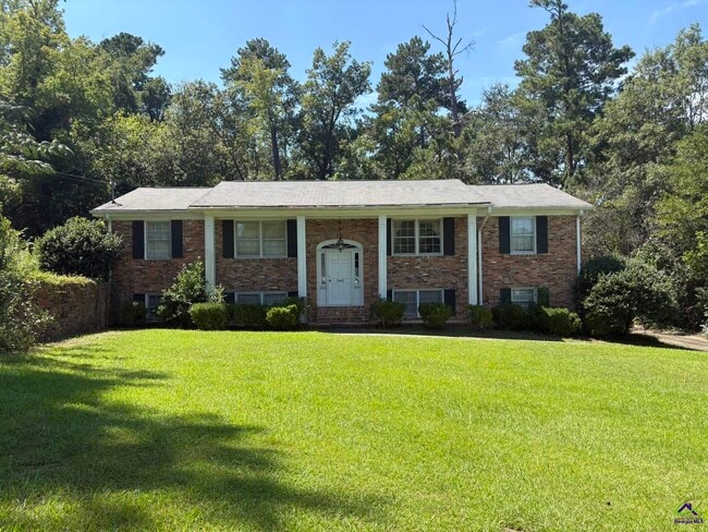 Building Photo - 1442 Maplewood Dr Rental