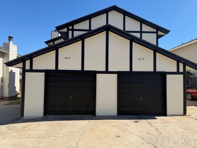 Building Photo - 1012 N Chowning Ave Unit 1014