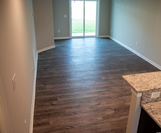 Building Photo - 741 Charter Dr