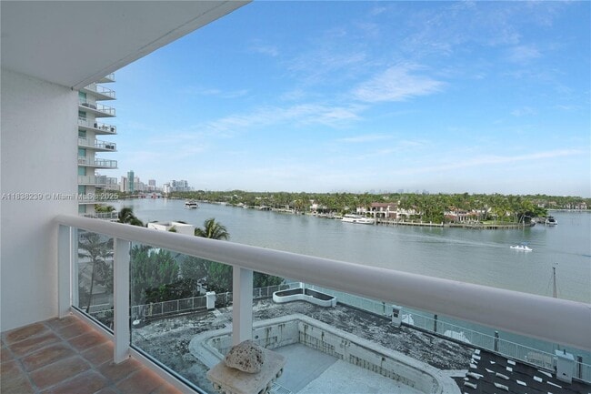 Building Photo - 6770 Indian Creek Dr Unit 6G Rental