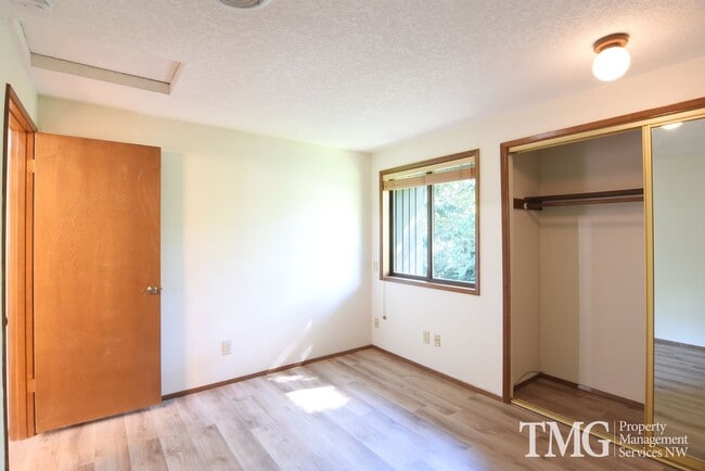 Photo - 4075 Jefferson Pkwy