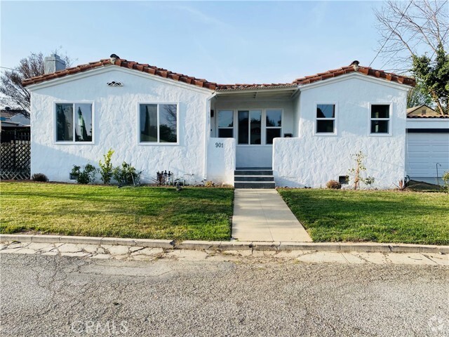 Building Photo - 901 Mountain View Terrace Rental