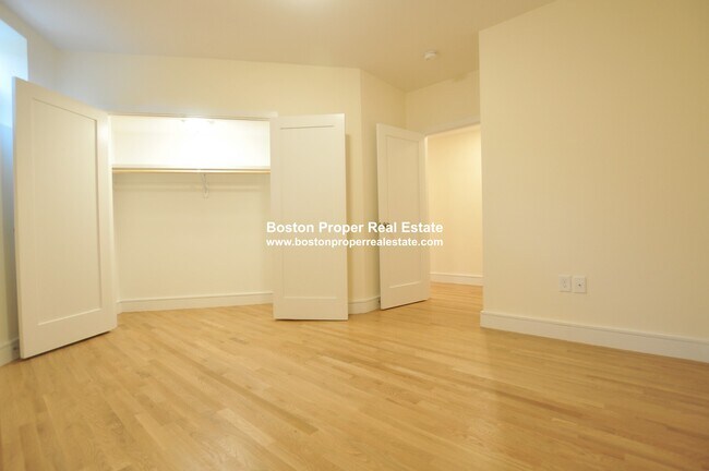 Photo - 877 Beacon St Unit 1