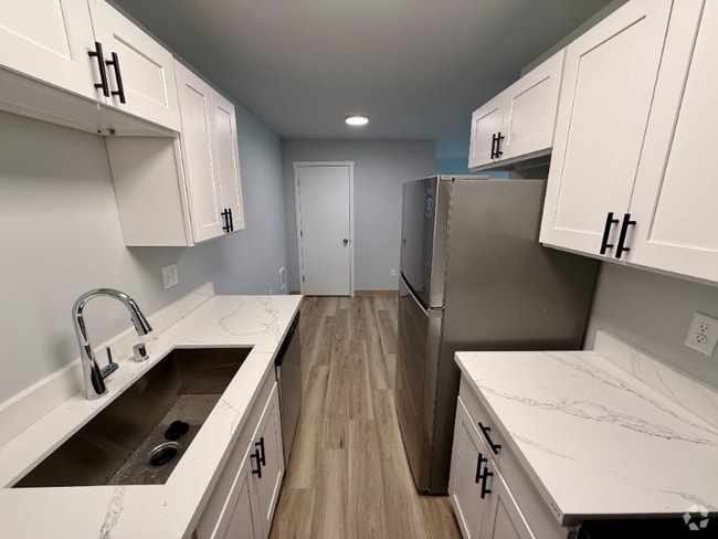 Building Photo - 1725 SW Barton St Unit 104 Rental