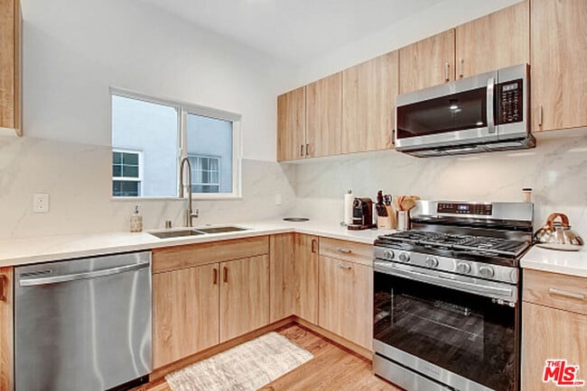 Photo - 434 N Ogden Dr Unit 436 1/2