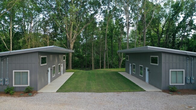 Building Photo - 1601 Auburn St Unit 1601