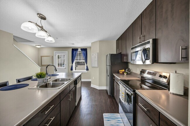 Model Kitchen - The Avenue at San Marcos Apartments