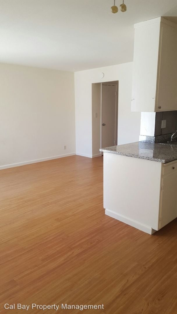 Photo - 1 br, 1 bath Apartment - 923 Tamarack Lane