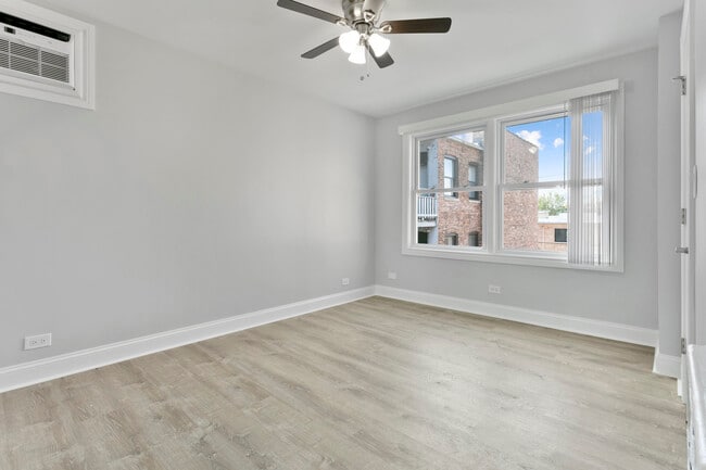 Photo - 7638 N Eastlake Terrace Unidad 2W