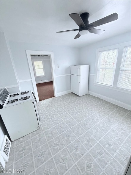 Photo - 14011 Glendale Ave Unidad UP / DOWN