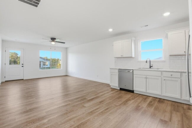 Photo - 2624 Frazier Lp