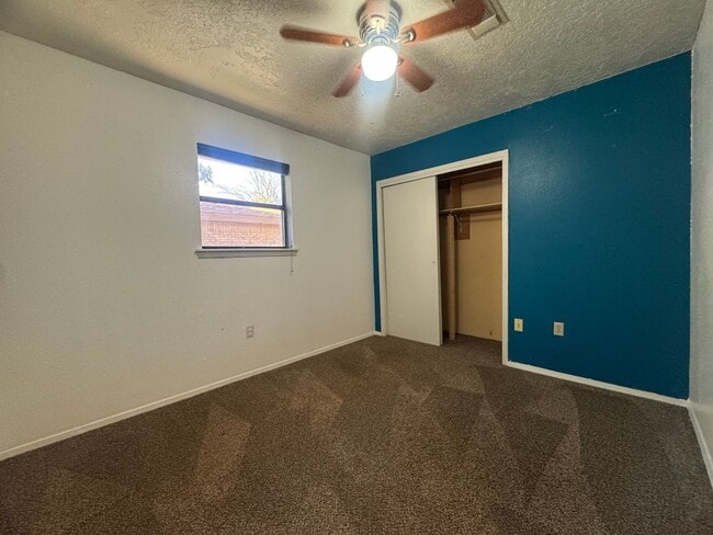 Photo - 836 Agate Rd