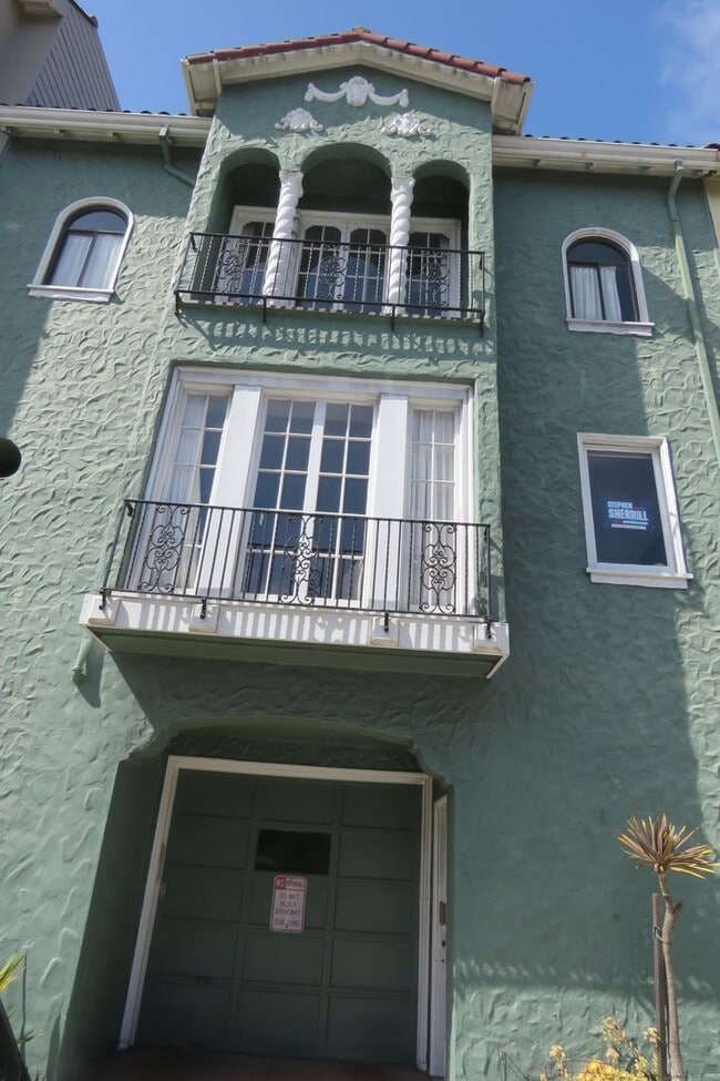 Building Photo - 106A Unit 480