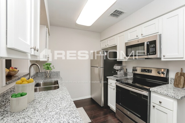 Photo - 1407 Sunridge Rd