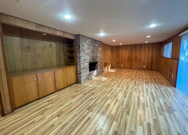 Photo - 5245 120th Ave SE