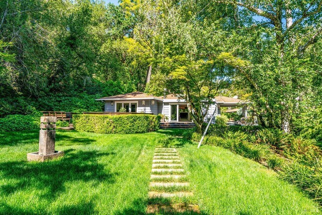 Photo - 850 Conn Valley Rd