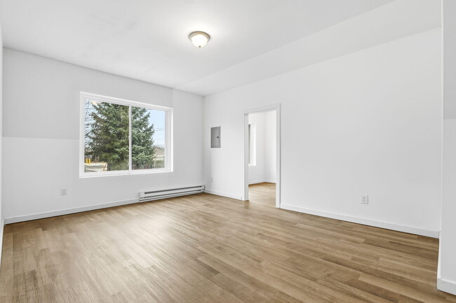 Photo - 3295 Rochester St Unit 2