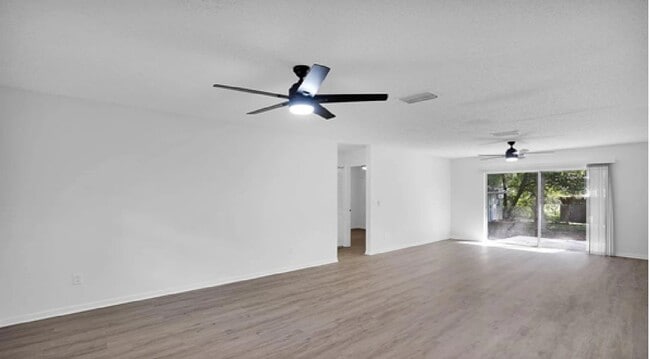 Photo - 1010 San Remo Rd