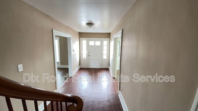 Photo - 15 Vassar Dr