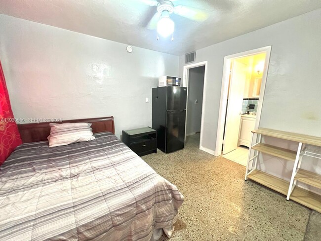 Photo - 106 Harvard Rd Unidad 0