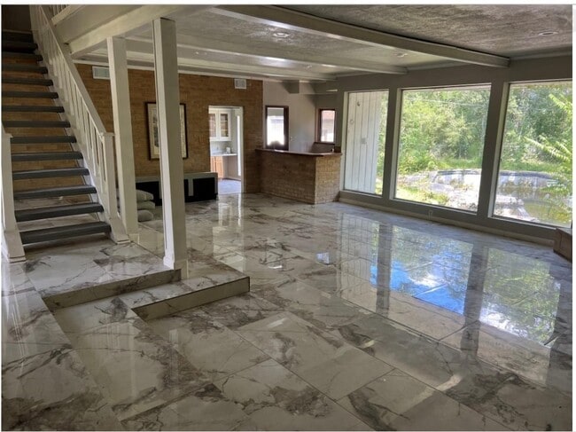 Photo - 6123 Northway Dr