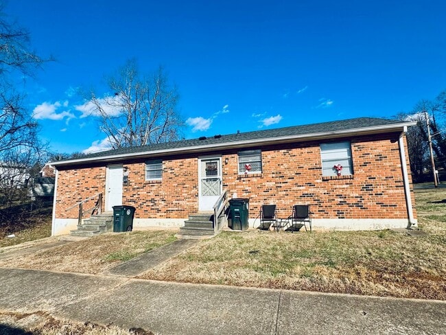 Building Photo - Affordable Apartment (Edgar Street)