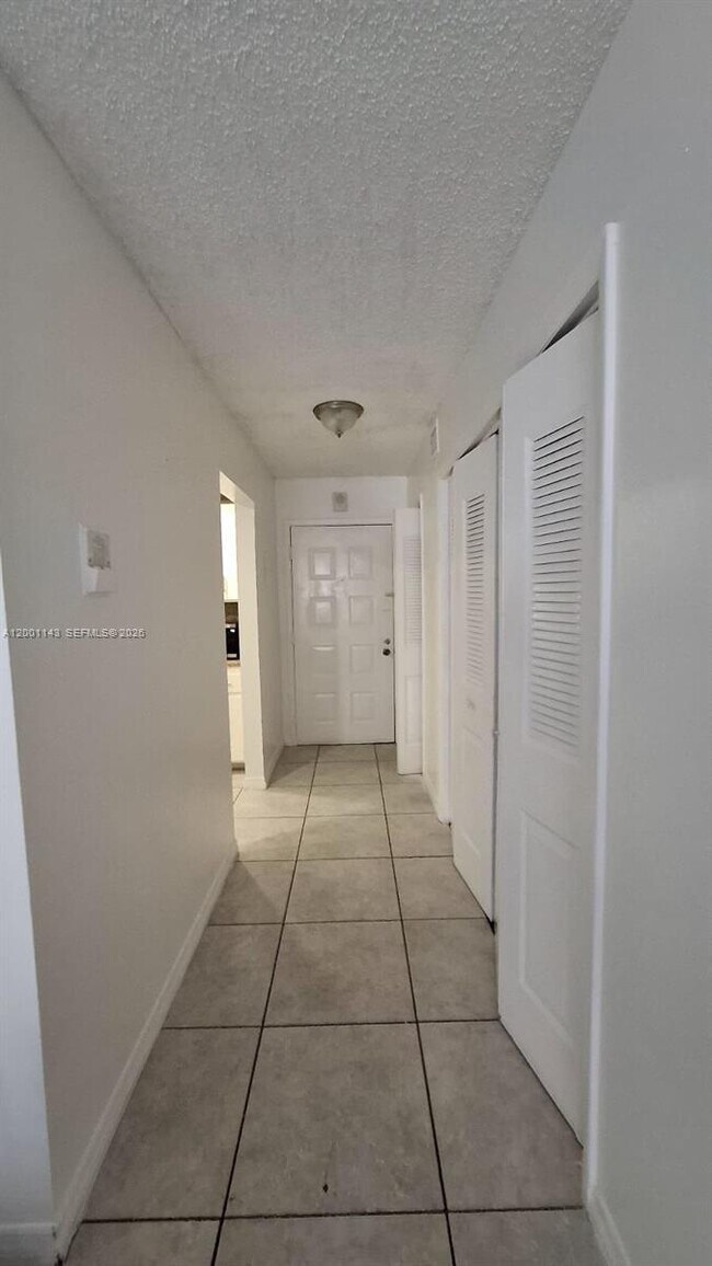 Photo - 6950 Miami Gardens Dr Unit 2-201
