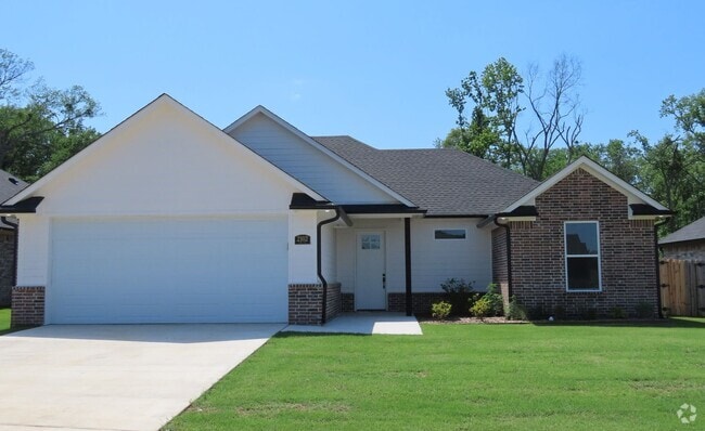 Building Photo - Luxurious, Built in 2024!  3 Bedroom, 2 Ba... Rental