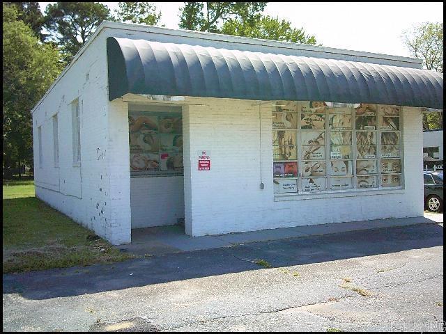 Building Photo - 206 N Reynolds Rd Rental