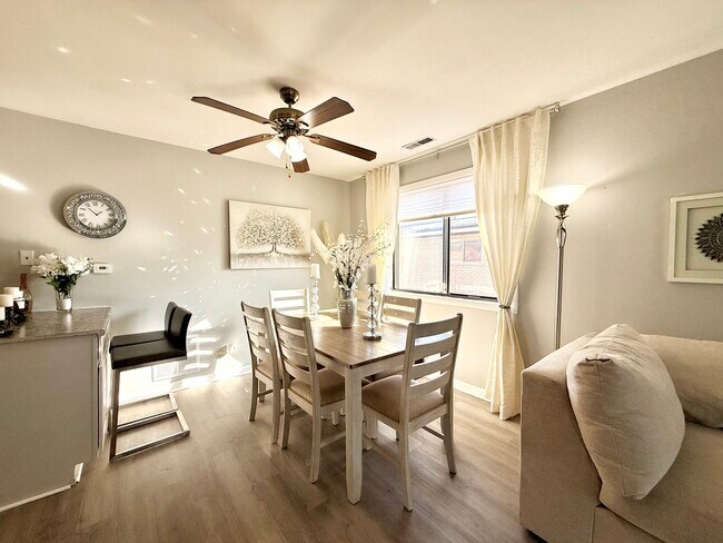 Photo - 10405 Mansfield Ave