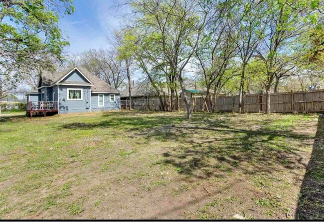 Photo - 704 Chaffin St