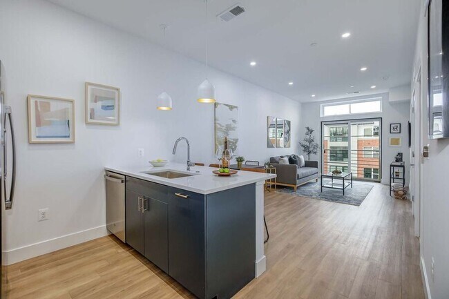 Photo - 2310 4th St NE Unit 13