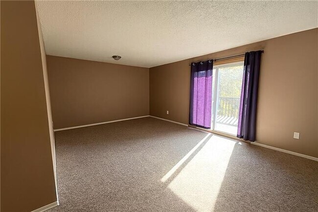 Photo - 24 Kings Ct Unit 1