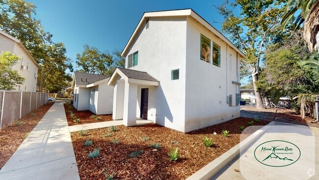 Building Photo - RENT SPECIAL FOR 2 MONTHS! Rental