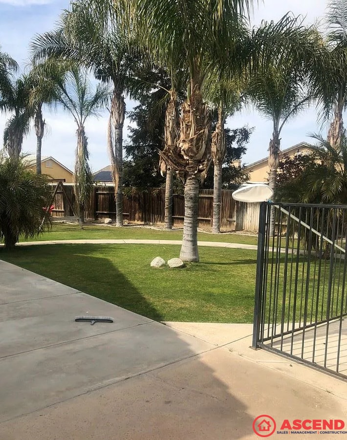 Photo - Stunning 3BD/2BA Home in Bakersfield's 93313 — Pool, 3-Car Garage, Gardener & Pool Service Included!