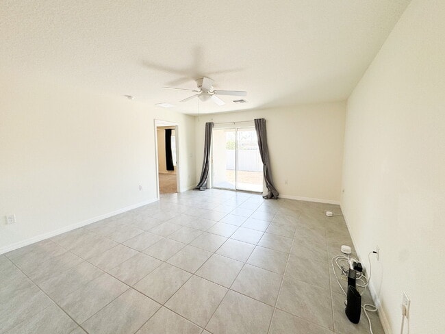 Photo - Gorgeous 3 bedroom 2 bath 2 car garage!