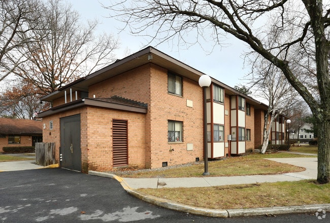 Photo - St. Simeon I Apartments